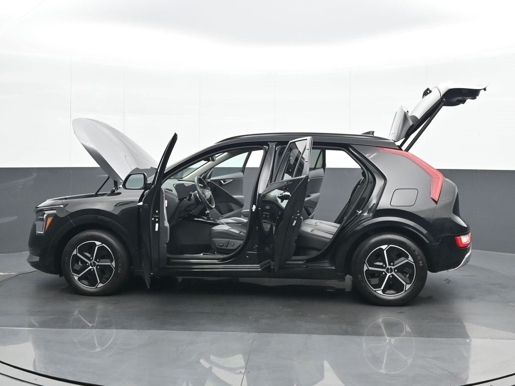 2023 Kia Niro SX