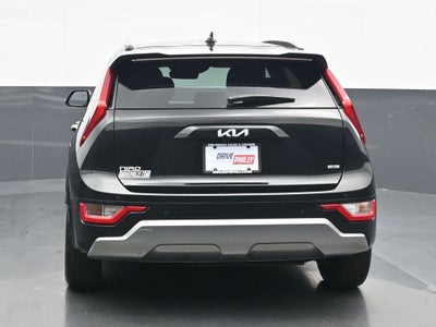 2023 Kia Niro SX