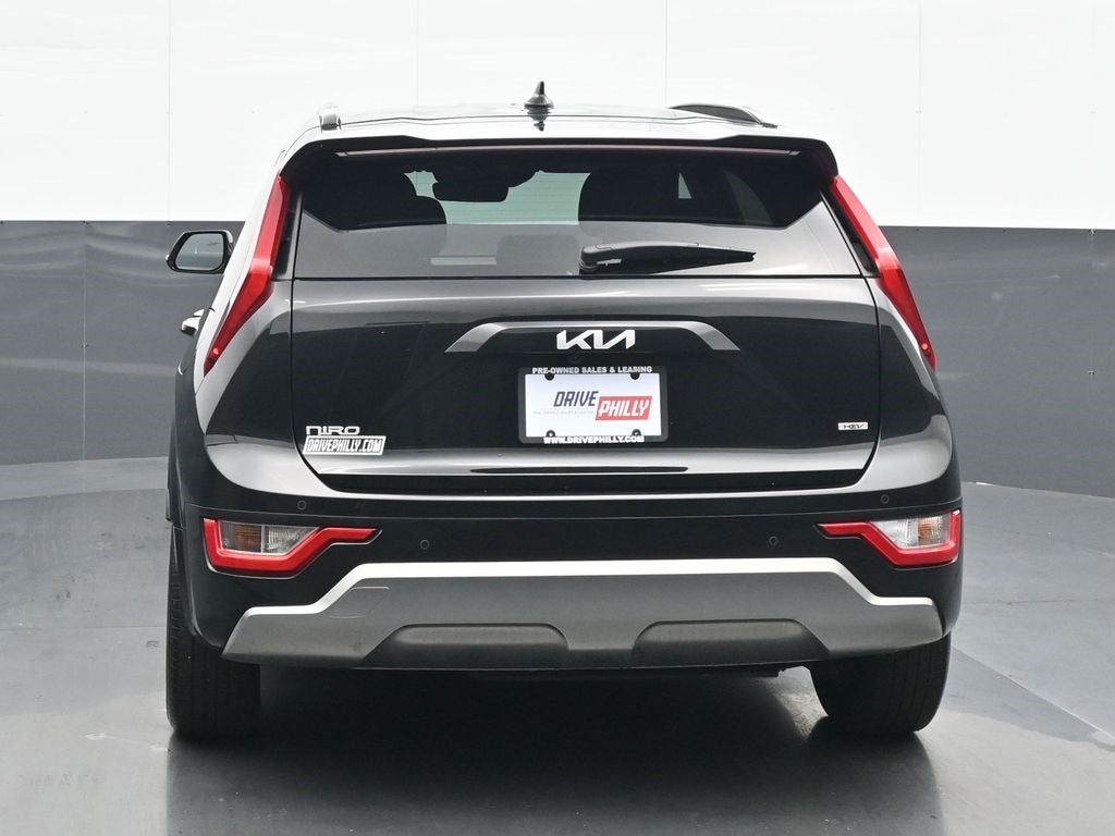 2023 Kia Niro SX