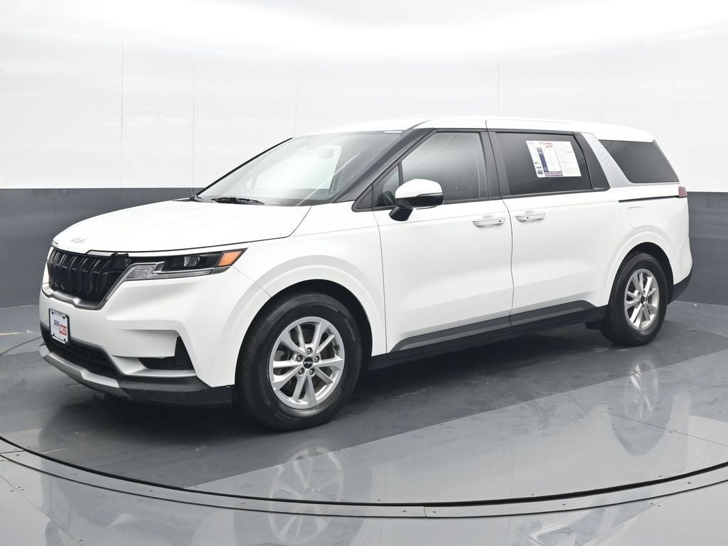 2024 Kia Carnival LX