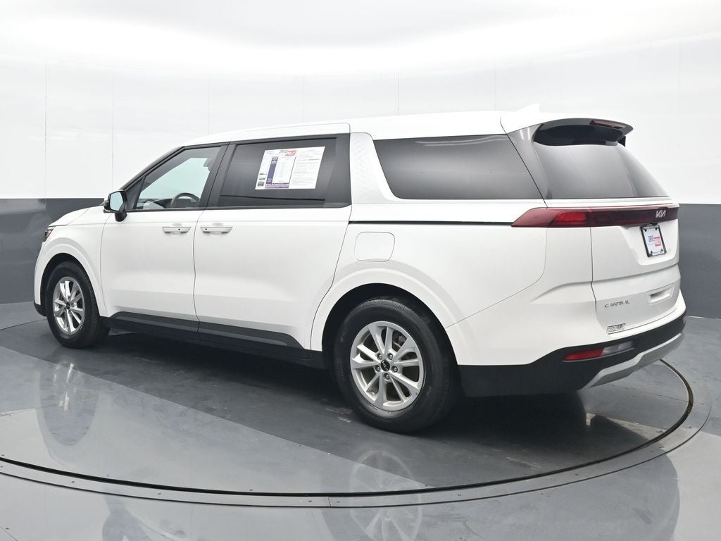 2024 Kia Carnival LX