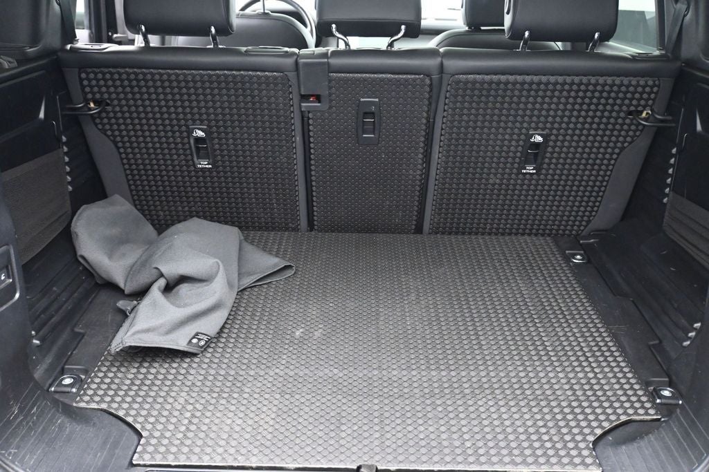 2024 Land Rover Defender 110 S